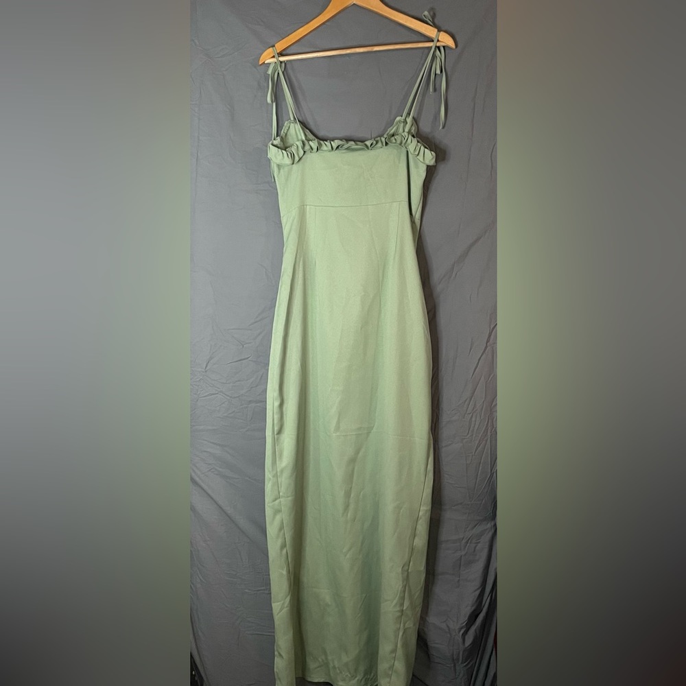 NWT Pretty Little Thing Mint Strappy Tie Midi Dress - Picture 2 of 6